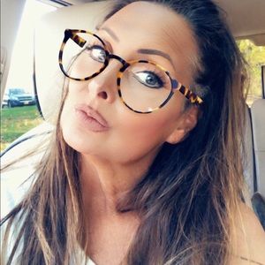 Meet your Posher, Julienne